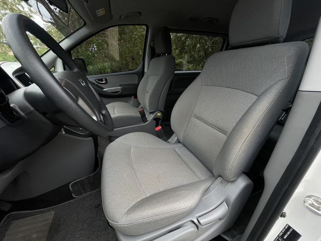 HYUNDAI現代 STAREX  第5張相片