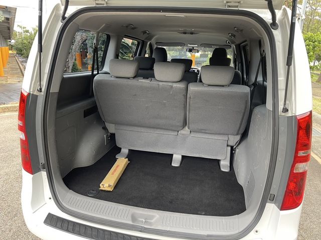 HYUNDAI現代 STAREX  第19張相片