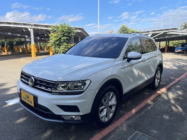 VOLKSWAGEN福斯 TIGUAN  第1張相片