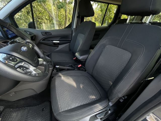 FORD福特 TOURNEO CONNECT  第9張相片