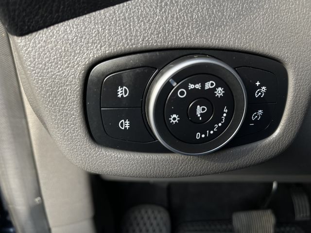 FORD福特 TOURNEO CONNECT  第25張相片