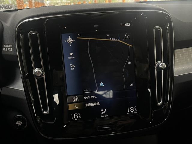 VOLVO富豪 XC40  第21張相片