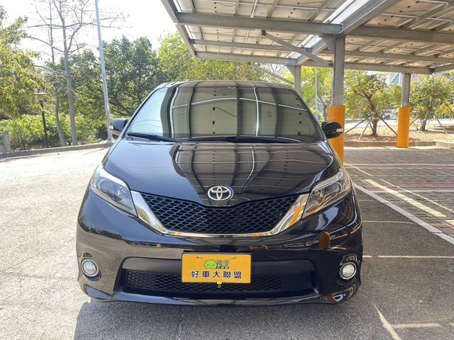 TOYOTA豐田 SIENNA  第3張相片