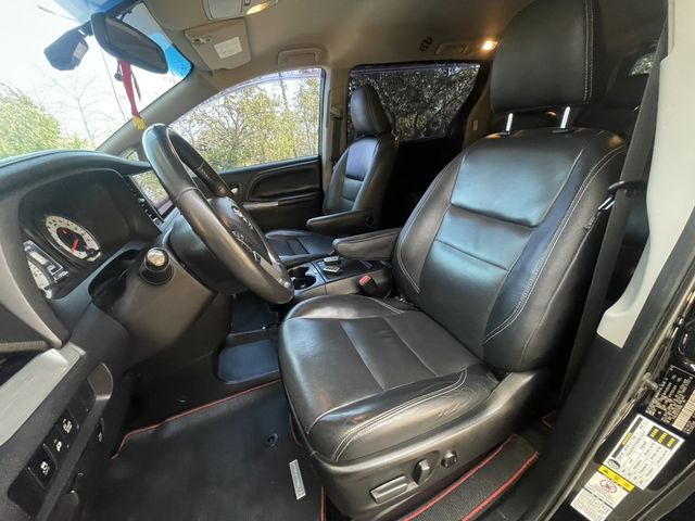 TOYOTA豐田 SIENNA  第5張相片