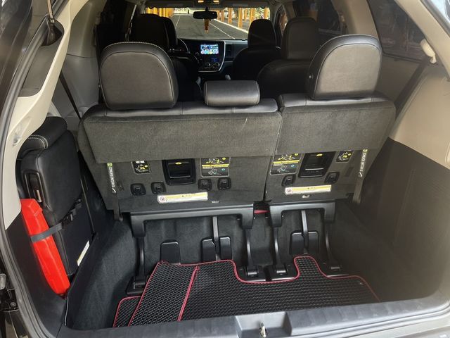 TOYOTA豐田 SIENNA  第15張相片