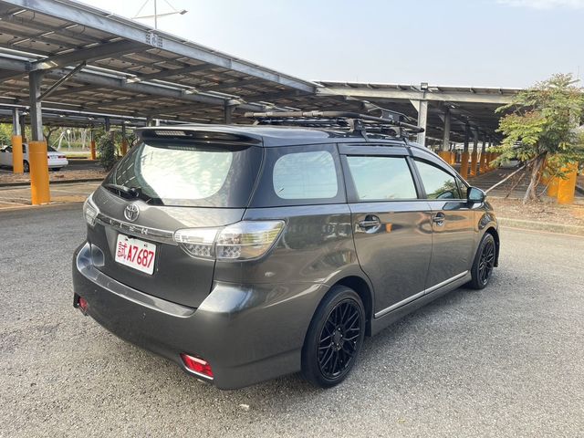 TOYOTA豐田 WISH  第2張相片