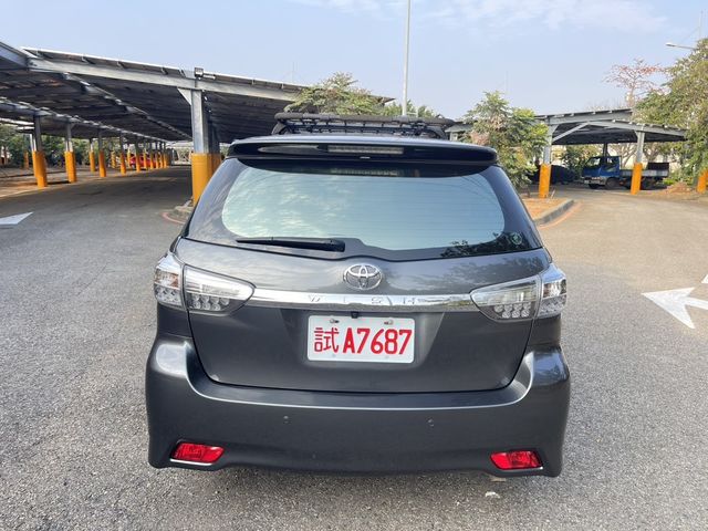 TOYOTA豐田 WISH  第4張相片