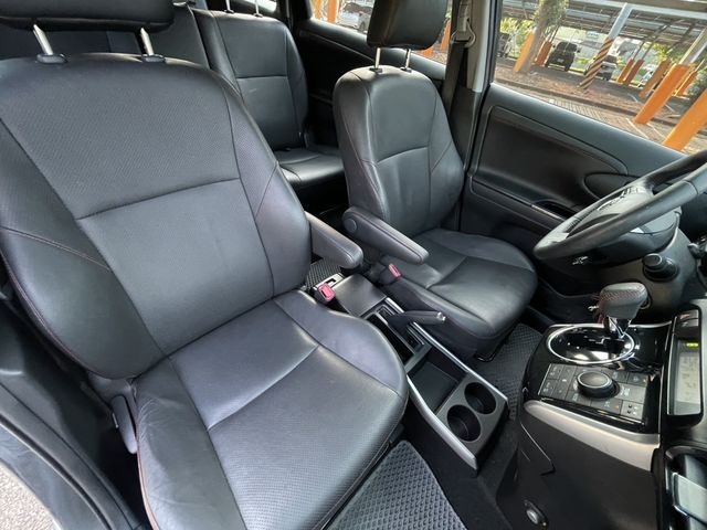 TOYOTA豐田 WISH  第9張相片