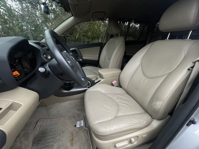 TOYOTA豐田 RAV4  第5張相片