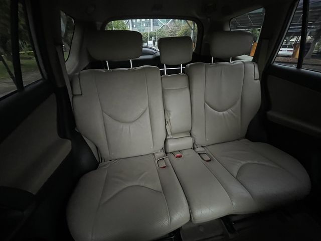 TOYOTA豐田 RAV4  第9張相片