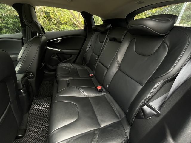 VOLVO富豪 V40  第6張相片