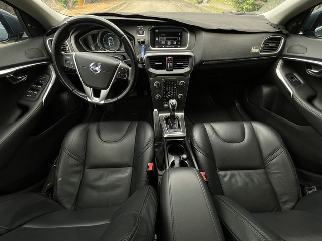 VOLVO富豪 V40  第8張相片