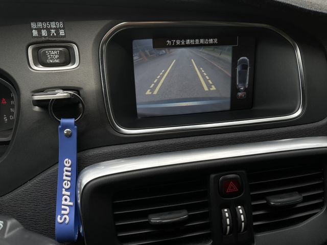VOLVO富豪 V40  第12張相片