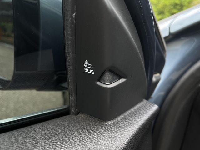 VOLVO富豪 V40  第13張相片