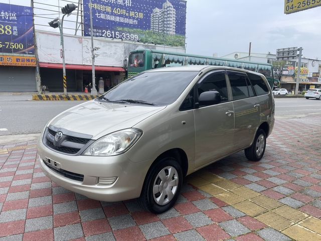 TOYOTA豐田 INNOVA  第1張相片