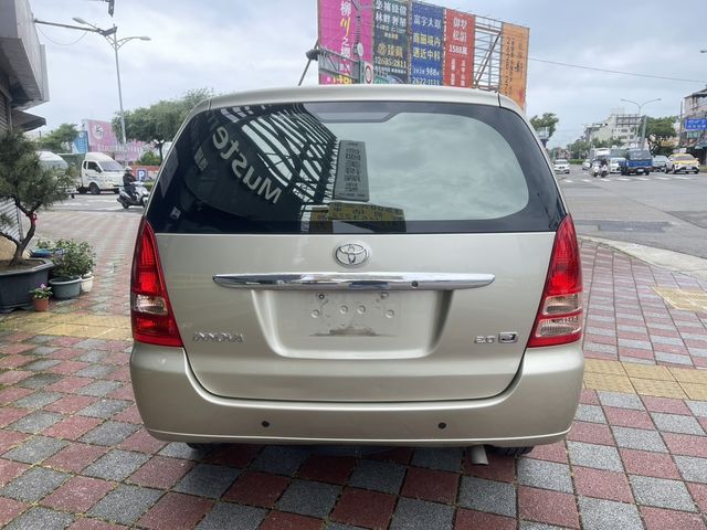 TOYOTA豐田 INNOVA  第4張相片