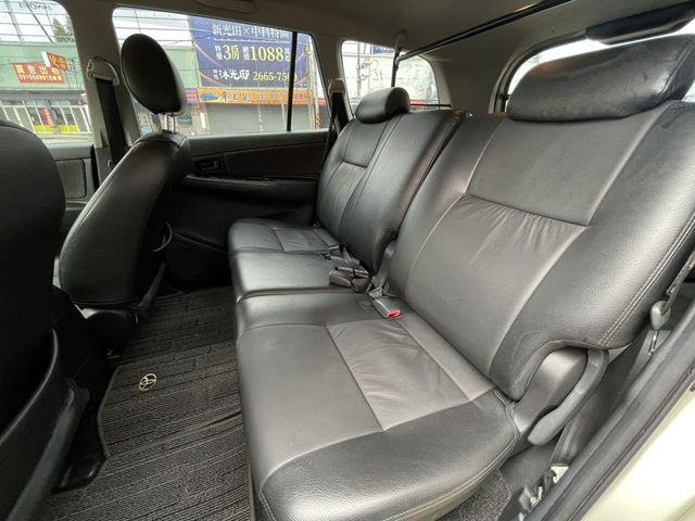 TOYOTA豐田 INNOVA  第5張相片