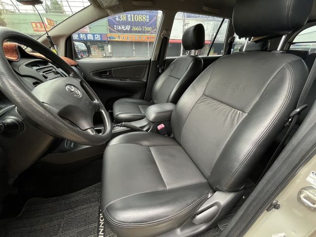TOYOTA豐田 INNOVA  第6張相片