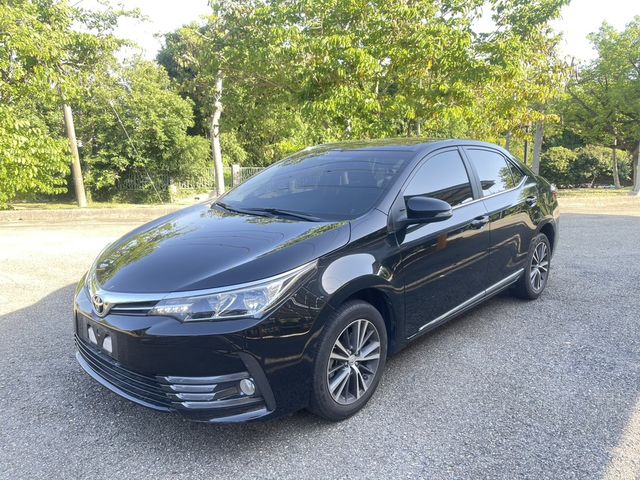 TOYOTA豐田 ALTIS  第1張相片