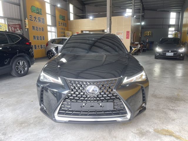 LEXUS凌志 UX200  第3張相片