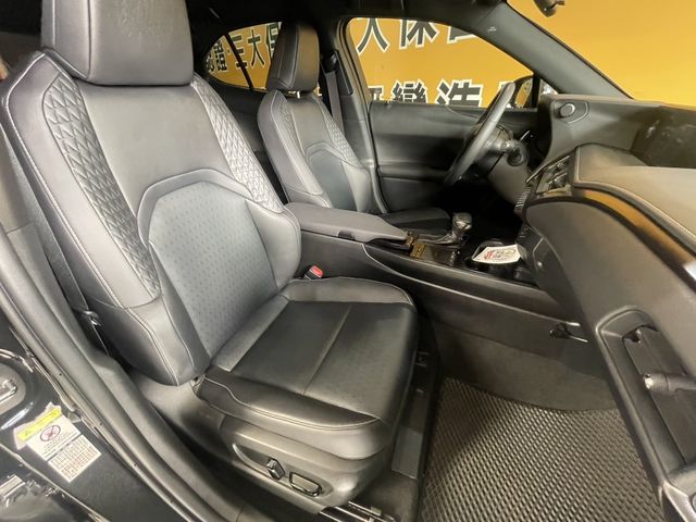 LEXUS凌志 UX200  第9張相片