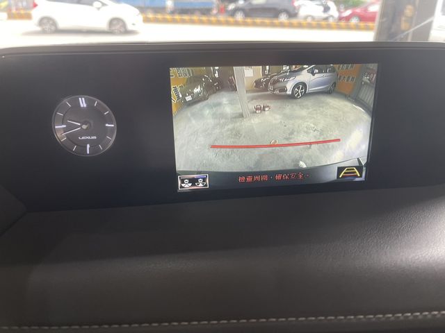 LEXUS凌志 UX200  第14張相片