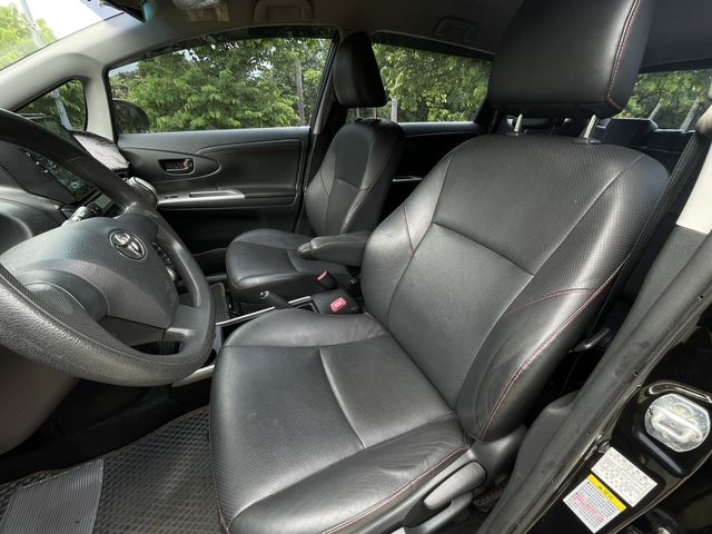 TOYOTA豐田 WISH  第5張相片