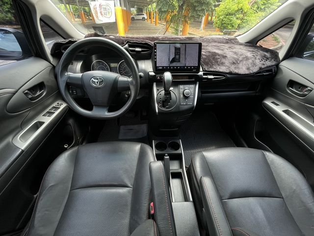 TOYOTA豐田 WISH  第8張相片