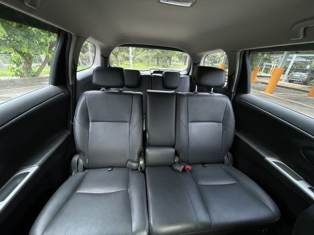 TOYOTA豐田 WISH  第9張相片