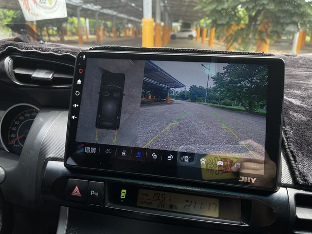 TOYOTA豐田 WISH  第13張相片