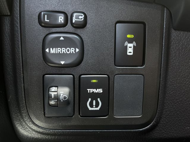 TOYOTA豐田 WISH  第14張相片