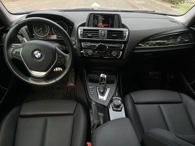 BMW寶馬 120I  第6張相片