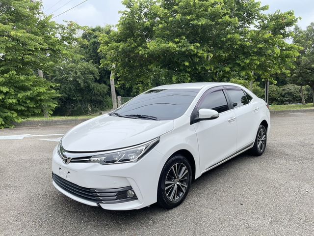 TOYOTA豐田 ALTIS  第1張相片