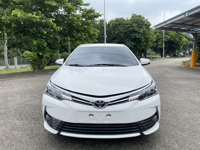 TOYOTA豐田 ALTIS  第3張相片