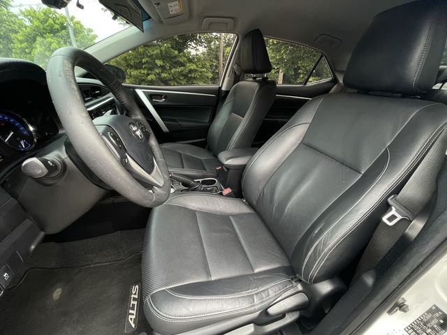 TOYOTA豐田 ALTIS  第5張相片