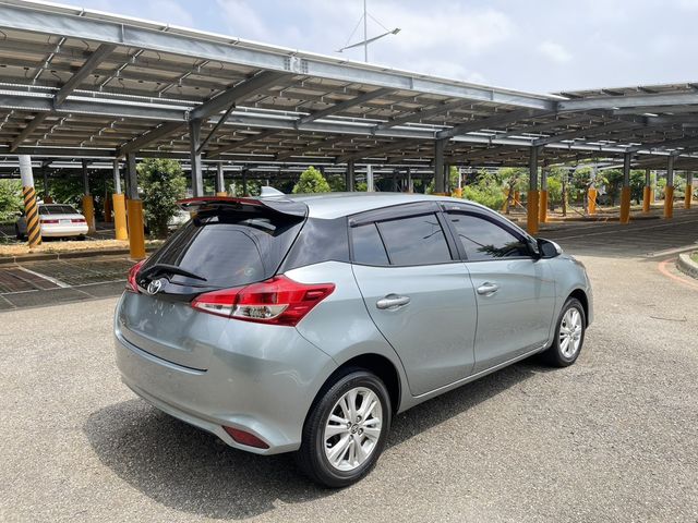 TOYOTA豐田 YARIS  第2張相片