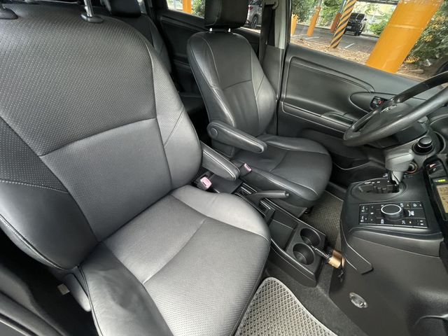 TOYOTA豐田 WISH  第8張相片