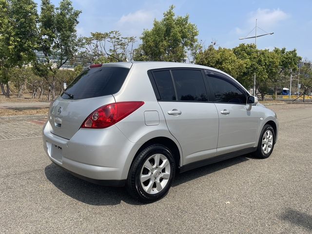 NISSAN日產 TIIDA  第2張相片