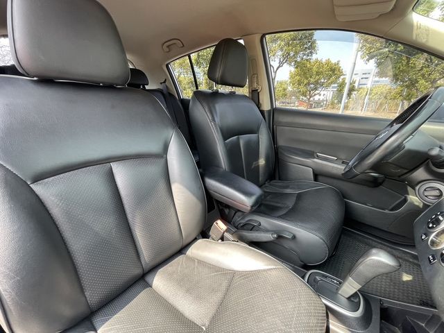 NISSAN日產 TIIDA  第6張相片