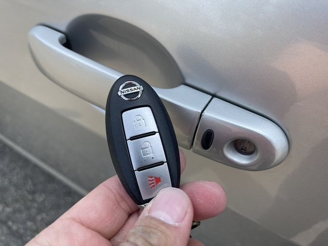 NISSAN日產 TIIDA  第9張相片