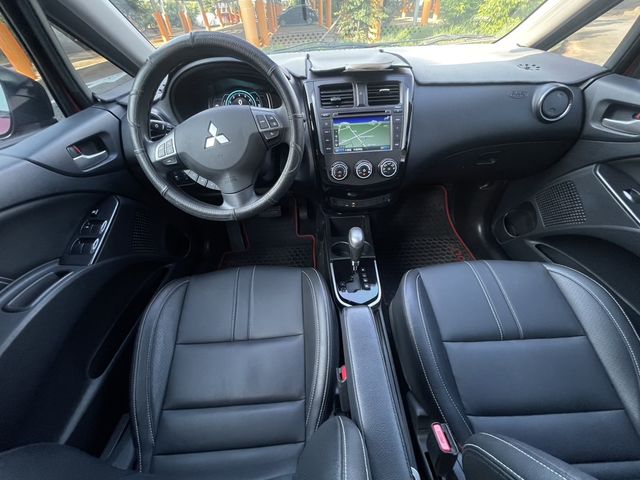 MITSUBISHI三菱 COLT PLUS  第7張相片