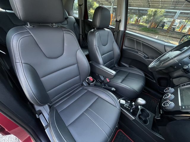 MITSUBISHI三菱 COLT PLUS  第8張相片