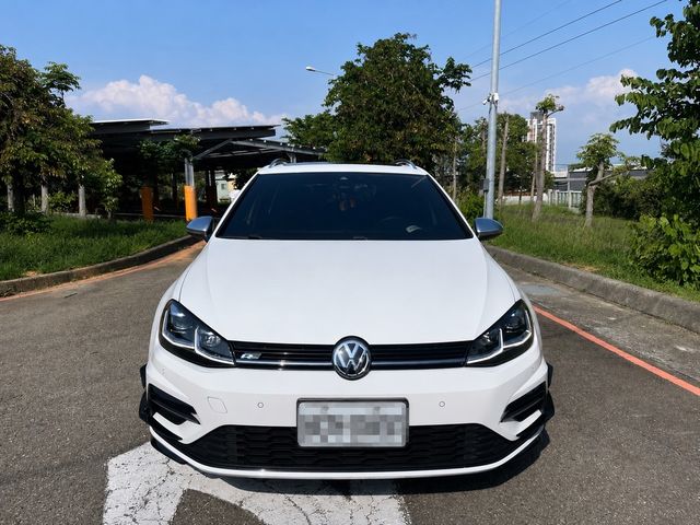 VOLKSWAGEN福斯 GOLF VARIANT  第3張相片