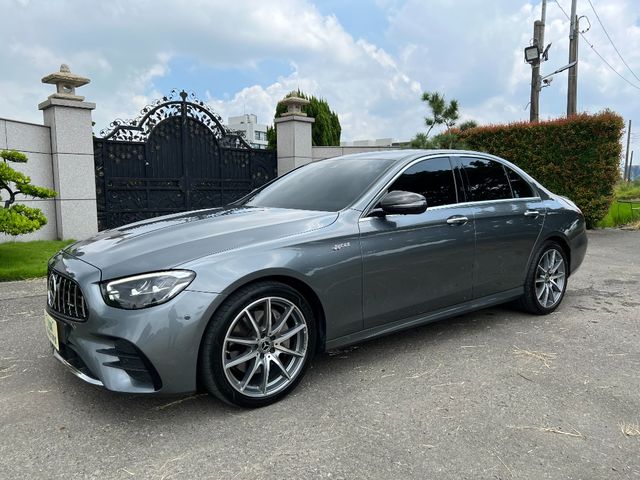 M-Benz 賓士 E300  第1張相片