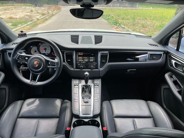 PORSCHE保時捷 MACAN S  第9張相片