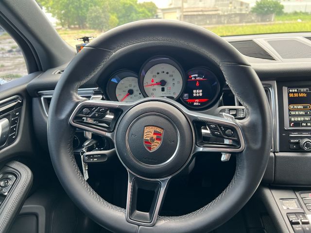PORSCHE保時捷 MACAN S  第11張相片