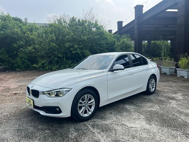 BMW寶馬 318I  第1張相片