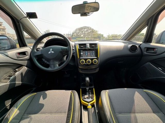 MITSUBISHI三菱 COLT PLUS  第3張相片
