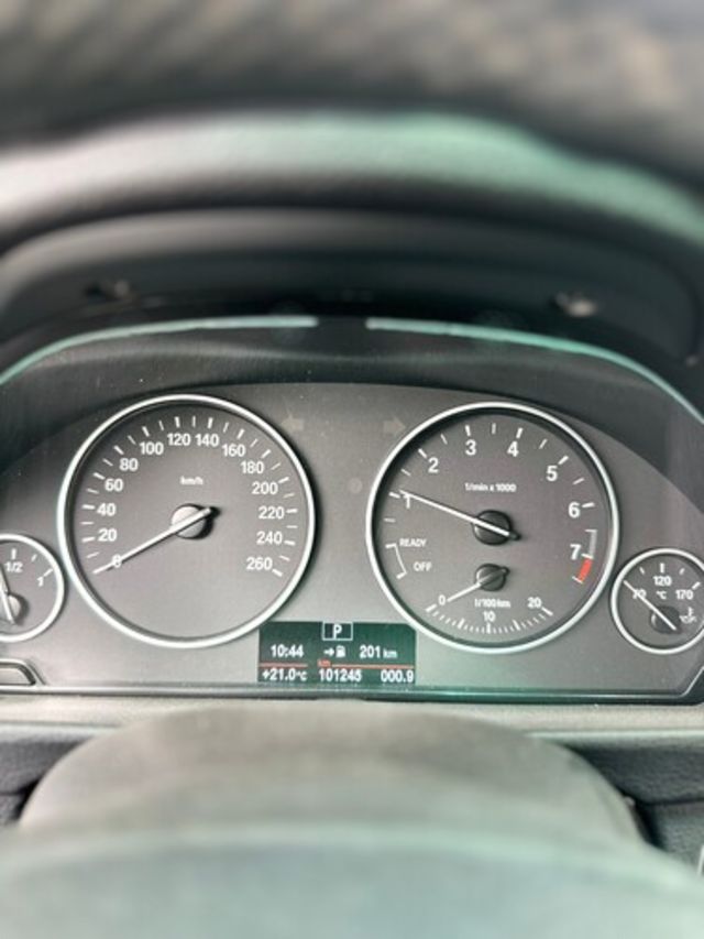 BMW寶馬 318I  第2張相片
