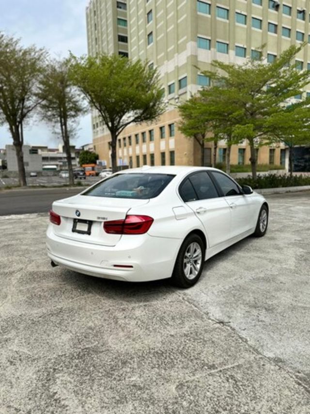BMW寶馬 318I  第3張相片